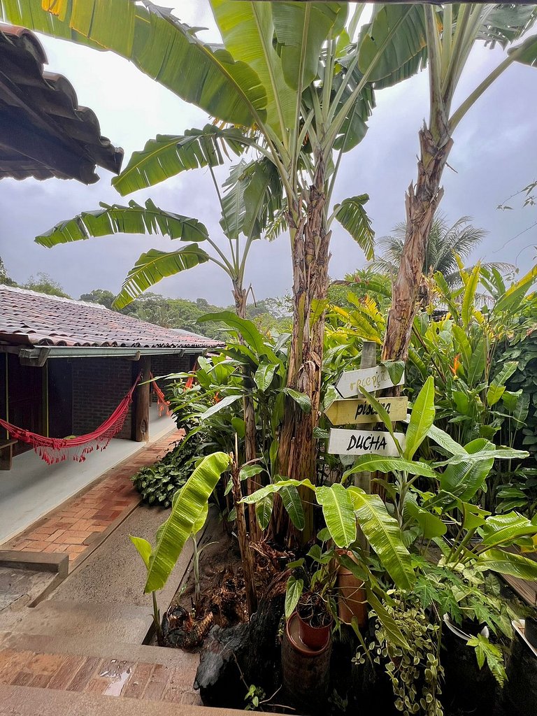 Biribandos Rooms: a passos do Quadrado e praia