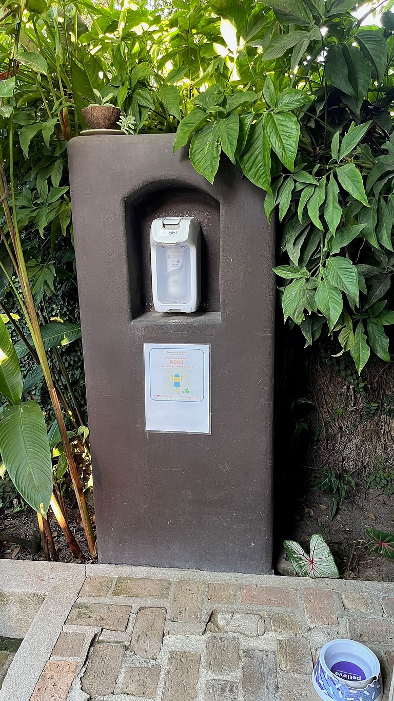 Biribandos Rooms: a passos do Quadrado e praia